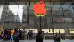 apple-accusa-perdita-miliardi