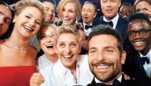 apple-selfie-distanziamento-sociale