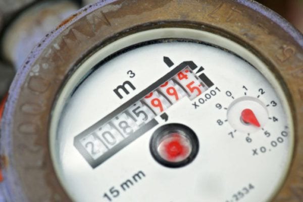 Bolletta dell'acqua: rincari spaventosi, le regioni dove si paga di più