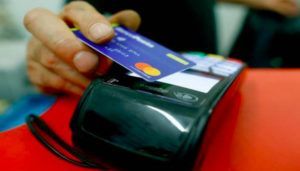 contanti addio carte di credito preferite dagli italiani