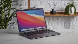 MacBook Air M1: I laptop di casa Apple tornano disponibili su Amazon