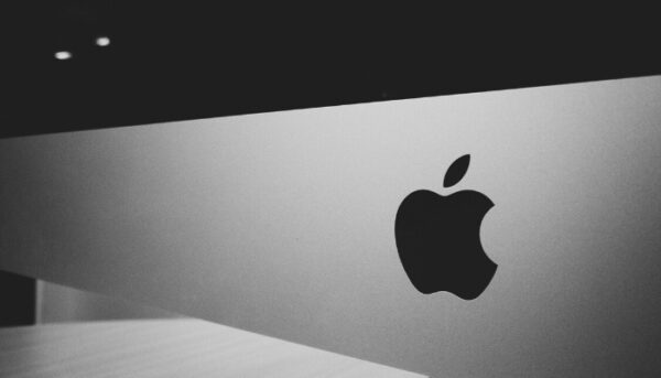 Apple MacBook