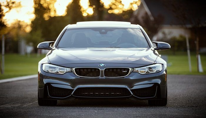 BMW auto elettrica BMW i5