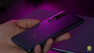 Xiaomi Mi 10 Ultra fotocamera sotto al display