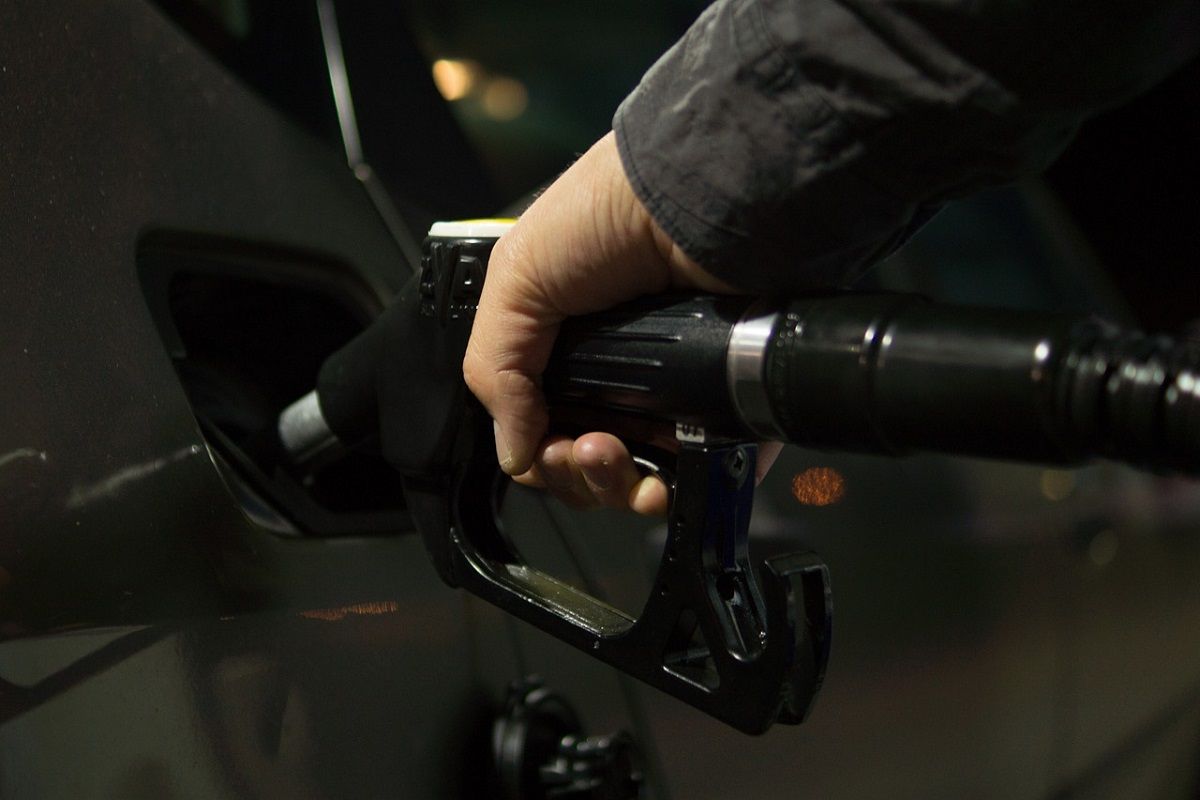 benzina diesel 1 euro al litro friuli venezia giulia