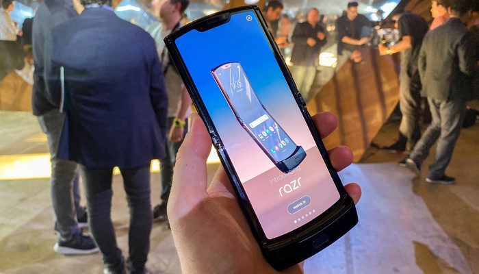 motorola-razr-2020-nuovo-device-immagini-pieghevole