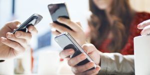 Smartphone minerali interni