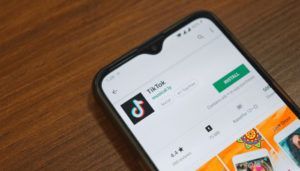 tik-tok-utenti-android-spiare-novembre-mac-indirizzo-ios