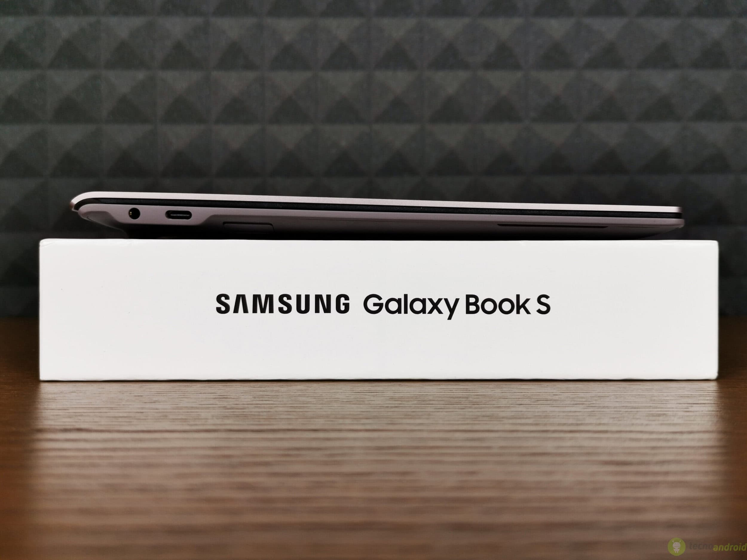 Galaxy Book s 7
