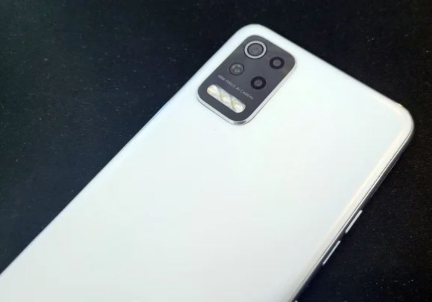 LG-Q52-immagini-1