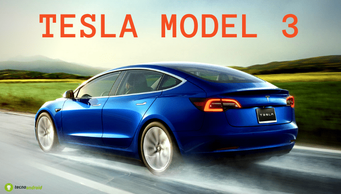 Tesla Model 3: l'auto che come un Transformer muta in una super sportiva
