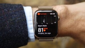 apple-watch-se-problema-surriscaldamento-hot-caldo-assistenza-iphone-12