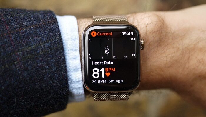 apple-watch-se-problema-surriscaldamento-hot-caldo-assistenza-iphone-12