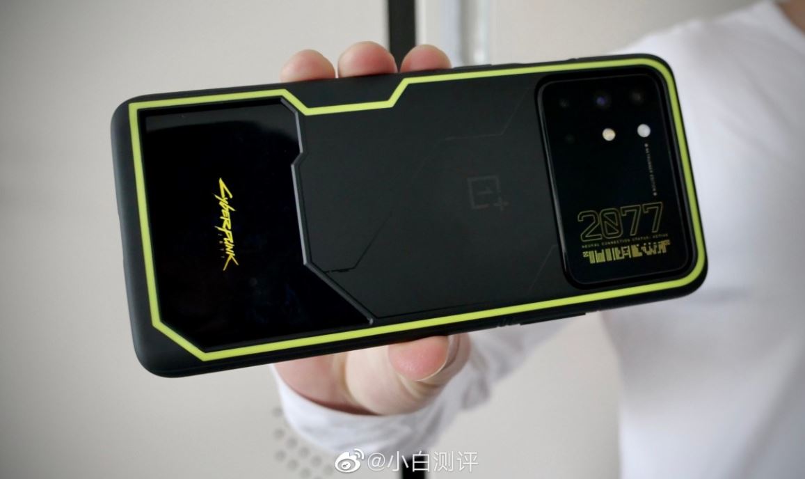 OnePlus-8T-Cyberpunk-2077-Edition-ufficiale-5