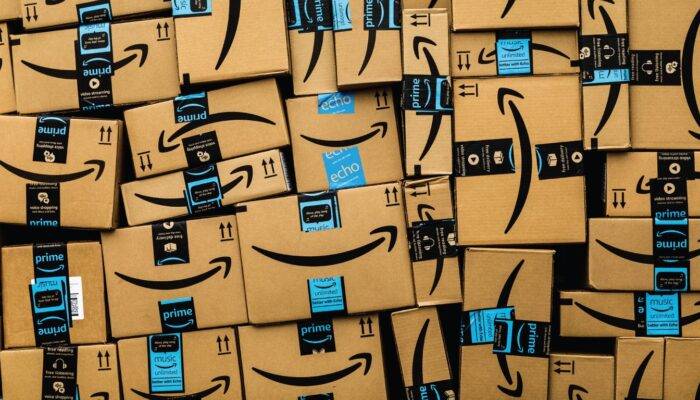Amazon è pazza: nuove offerte shock quasi gratis nell'elenco segreto