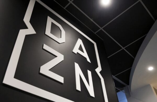 DAZN: non solo calcio ma anche la grande boxe con incontri in esclusiva