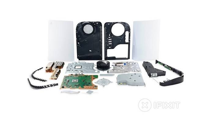 PlayStation 5, iFixit ci mostra com’è fatta all’interno la console Sony