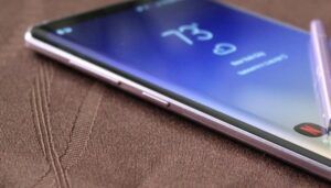 samsung-galaxy-s10-bixby-tasto-assistente-virtuale-google