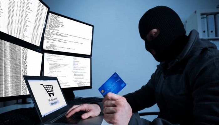 Truffe online: attenzione al messaggio per il pacco in consegna