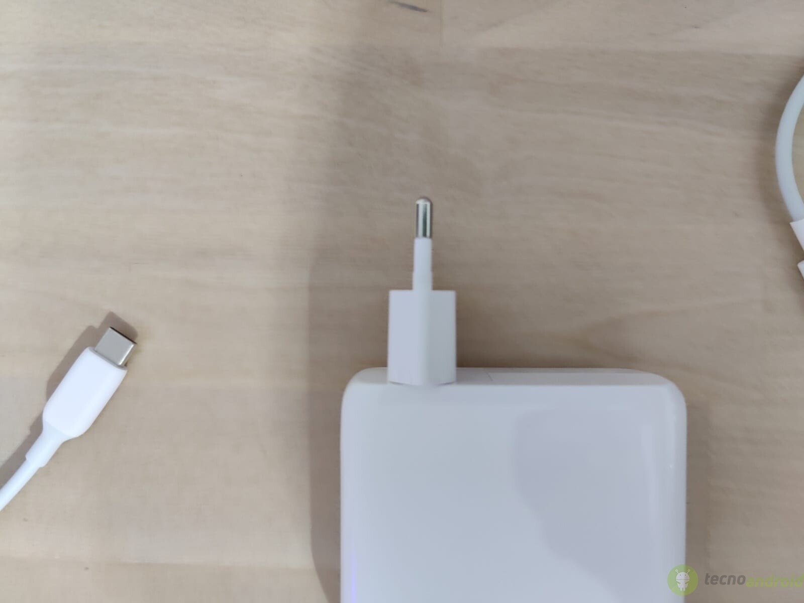 Anker nano PowerPort III Duo (2) _