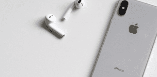 Apple AirPods iPhone