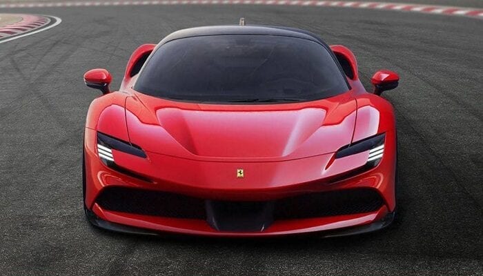 Ferrari auto full elettrica 2030
