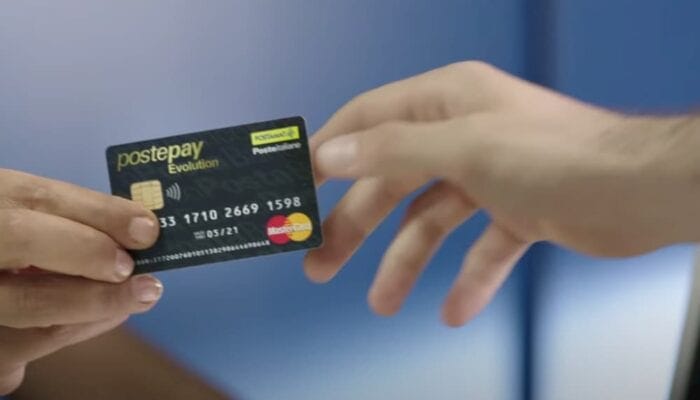 Postepay: nuova truffa con messaggio phishing, non è Poste Italiane