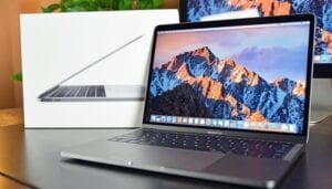 apple-macbook-pro-batteria-gratuita-sostituisci-13-16-14-pollici