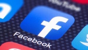 facebook-apple-mark-zuckerberg