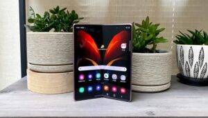 galaxy-z-fold-3-dettagli-costo-samsung-smartphone-pieghevole-android