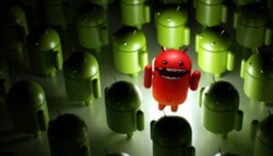 google-play-store-malware-app-qr-code-scaricare-disinstalla