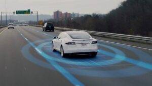 tesla-tecnologia-guida-autonoma-europa