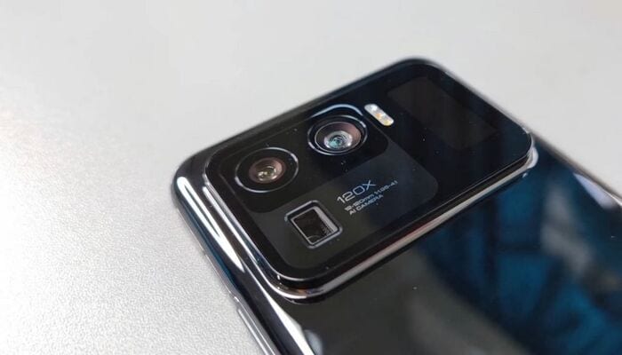 xiaomi-mi-11-ultra-schermo-secondario-android-rivoluzionario-innovativo-smartphone