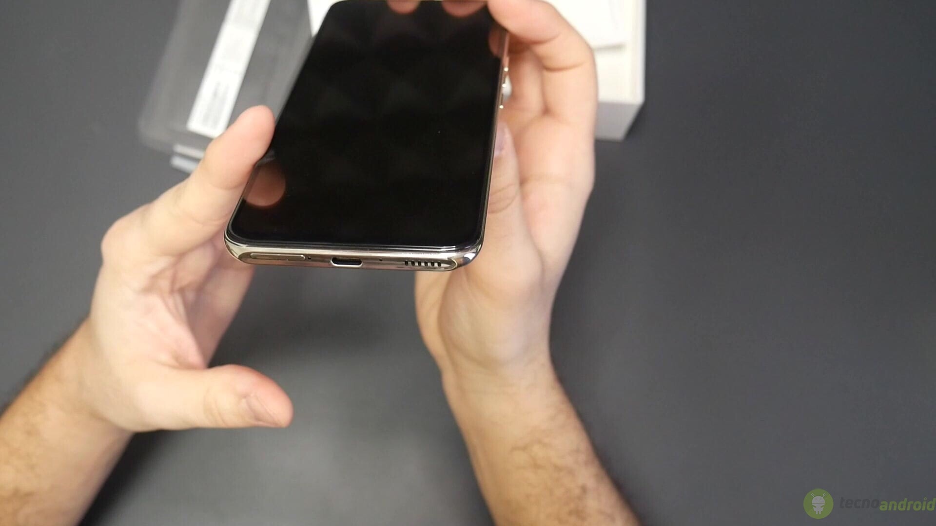 zte axon (16)