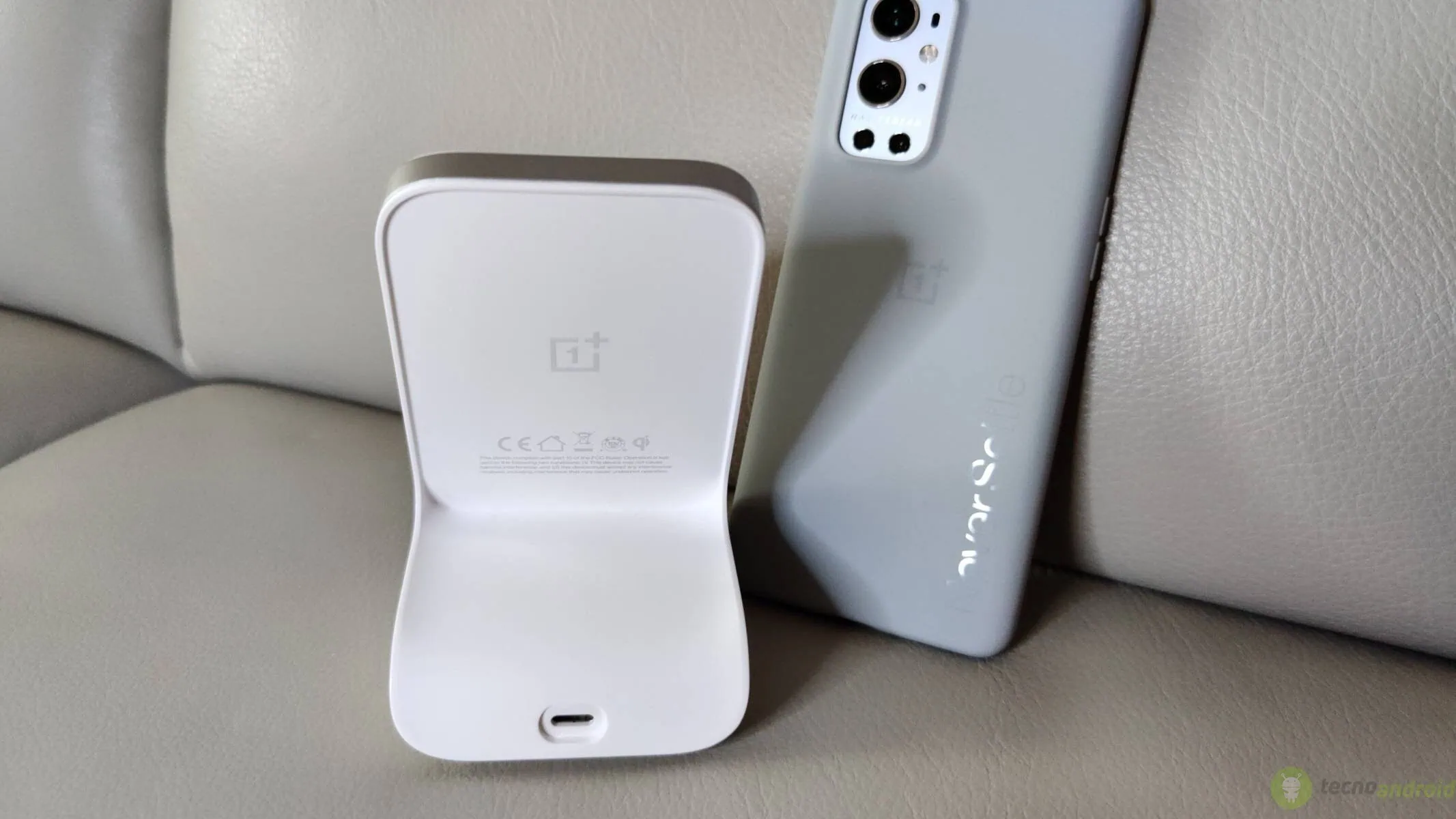 OnePlus 9 Pro (68) Warp Charge Wireless