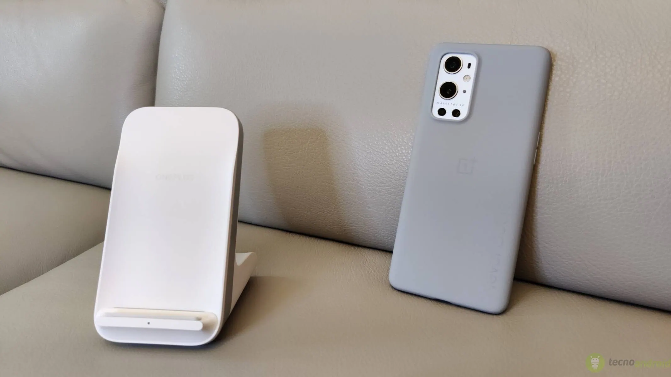 OnePlus 9 Pro (72) Warp Charge Wireless
