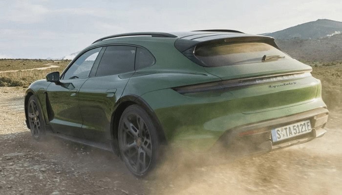 Porsche Taycan Cross Turismo: la nuova auto elettrica di Porsche da 761 CV