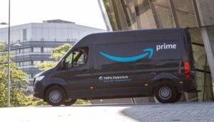 amazon-caccia-sbadigli-lavoro-controllo