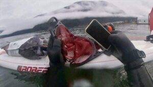 iphone-11-indistruttibil-mesi-lago