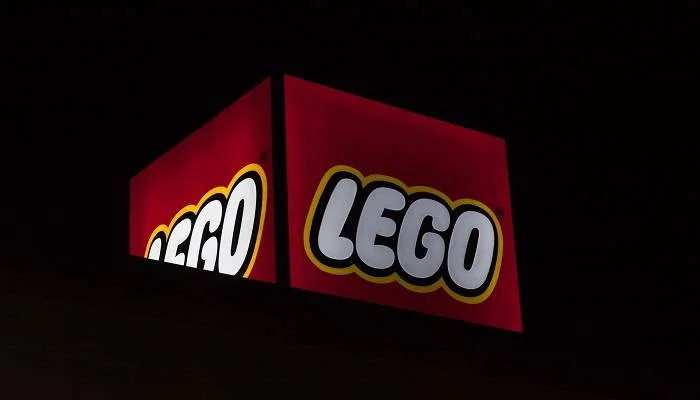 lego-ladri-internazionali-mattoncini
