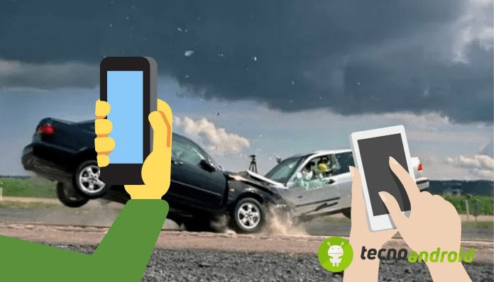 Pericoli smartphone: cosa mette a rischio la propria vita e quella degli altri