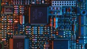 carenza-di-chip-produzione-colossi-2023