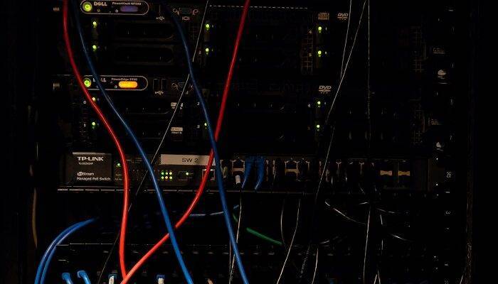 internet-down-amazon-esplosione