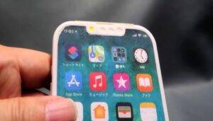 iphone-13-pro-mockup-macotakara-front-immagini-fittizia-unitá-iphone-12-apple