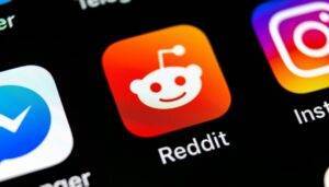 reddit-app-web-desktop-chat-vocale-clubhouse-twitter-facebook
