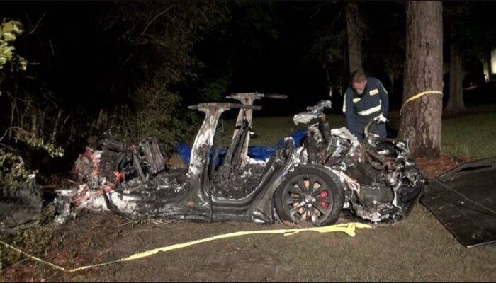 tesla-incidente-mortale-model-s-batterie