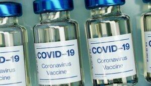 vaccini-astrazeneca-mischiare-vaccini-diversi