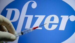 vaccino-pfizer-ceo-tre-dosi