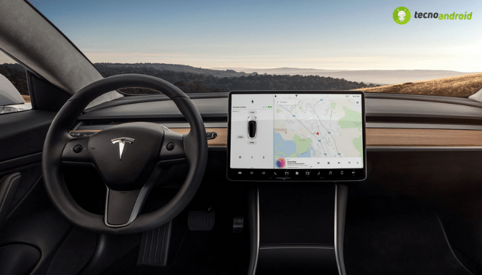 Tesla: le auto guideranno da sole entro la fine dell'anno?