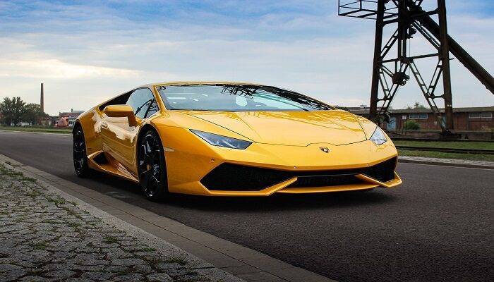 Lamborghini piano elettrificazione